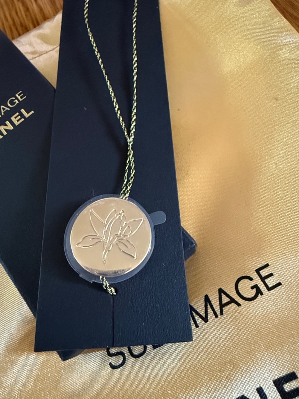 Chanel Sublimage charm. - Picture 2 of 2